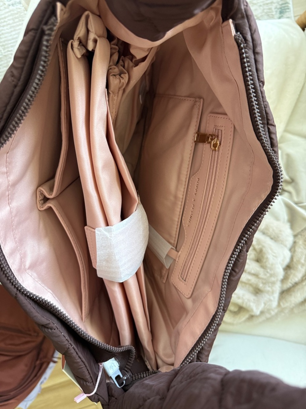 Poppy and Peonies- Quilted Shoulder Bag in Deep Brown - Picture 2 of 5